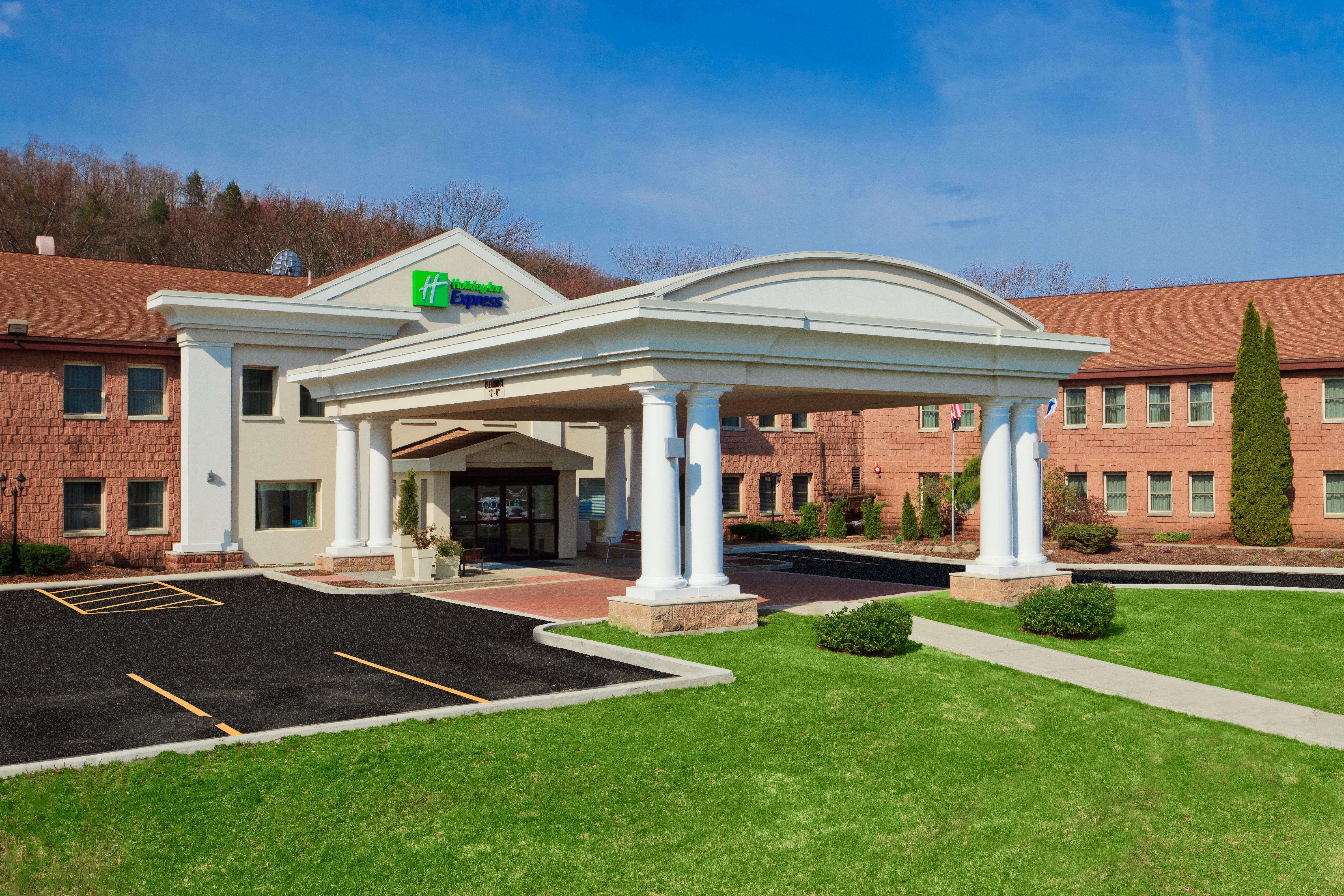 Best Western Owego Inn Экстерьер фото